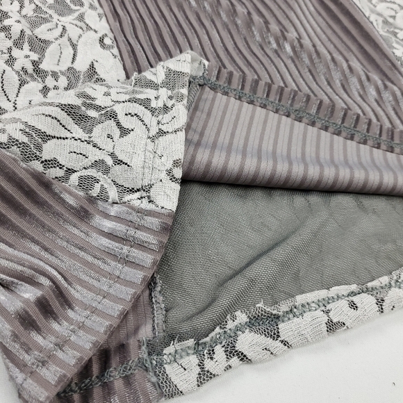 Andrade Lavender Lace Silver Stripe Shimmer Top S - Picture 4 of 16